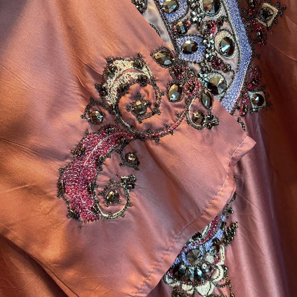 MIDDLE EASTERN THOUB - Picture 5 of 6